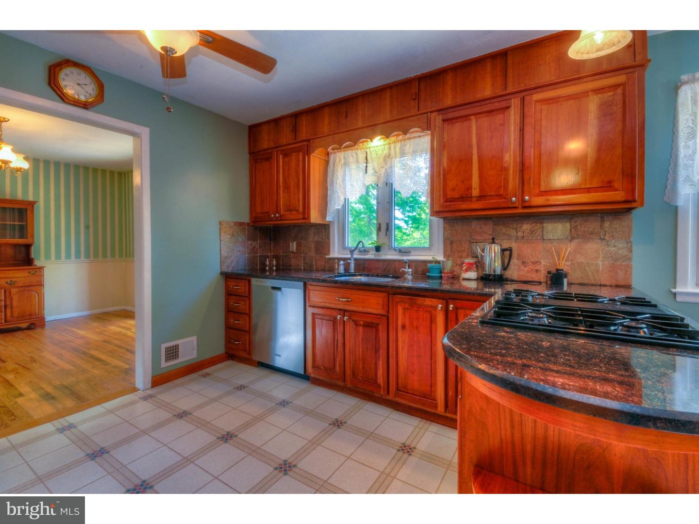24 Cranbrook Road Hamilton, NJ 08690 - Photo 14 of 25
