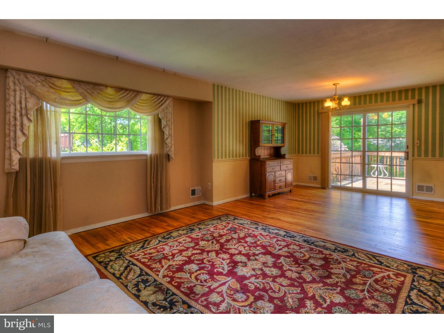 24 Cranbrook Road Hamilton, NJ 08690 - Photo 3 of 25