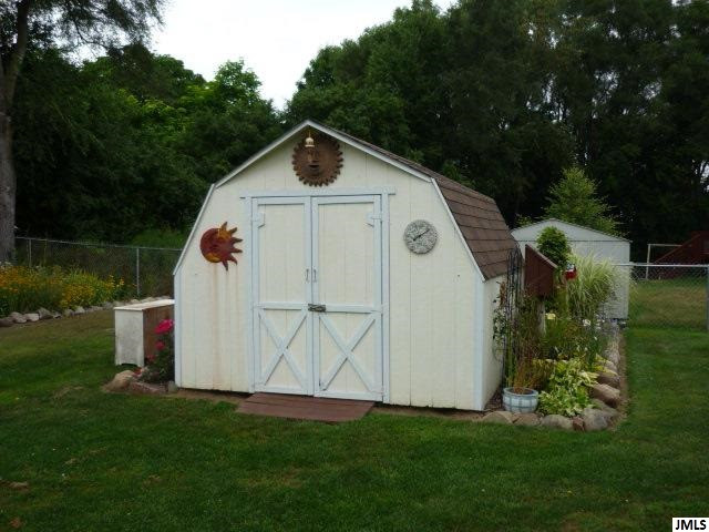 1306 Catsyl Road, Unit 3 Jackson, MI 49203 - Photo 23 of 25 Photo 23