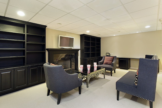153 Ridge Lane Lake Forest, IL 60045 - Photo 14 of 15 a living room with furniture