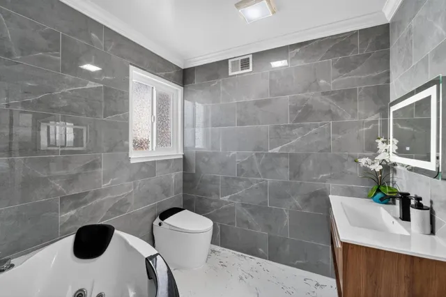 $1,588,000 | 5602 Meridian Avenue, San Jose, CA 95118