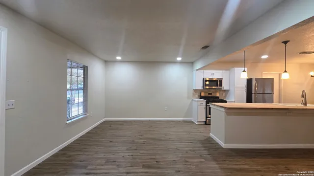 $2,000 | 12426 Magnifico Street, San Antonio, TX 78233