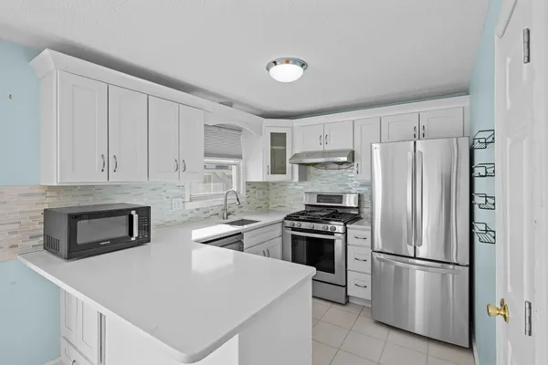 $385,000 | 31 Bluestone Drive, Unit 31, Nashua, NH 03060