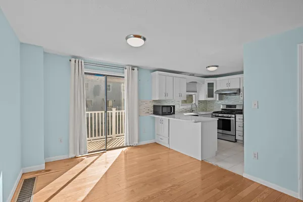 $385,000 | 31 Bluestone Drive, Unit 31, Nashua, NH 03060