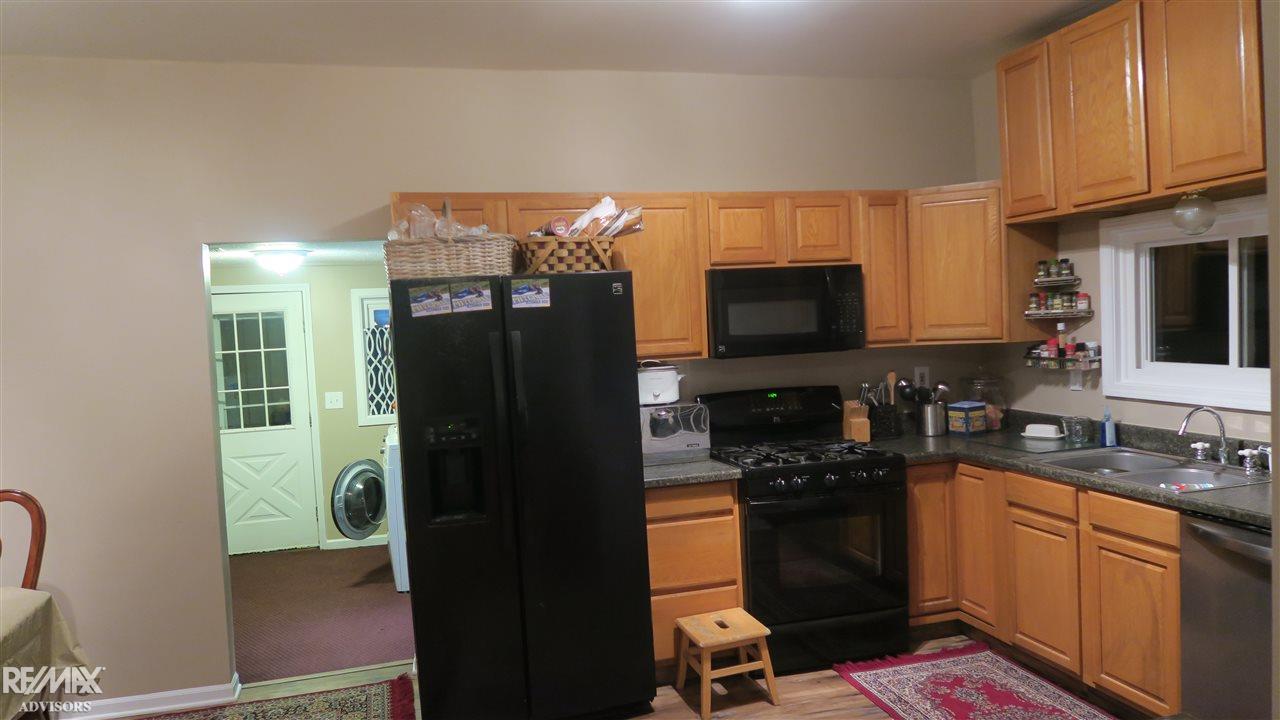 8217 Marsh Road Algonac, MI 48001 - Photo 16 of 42 50010163-15.JPG
