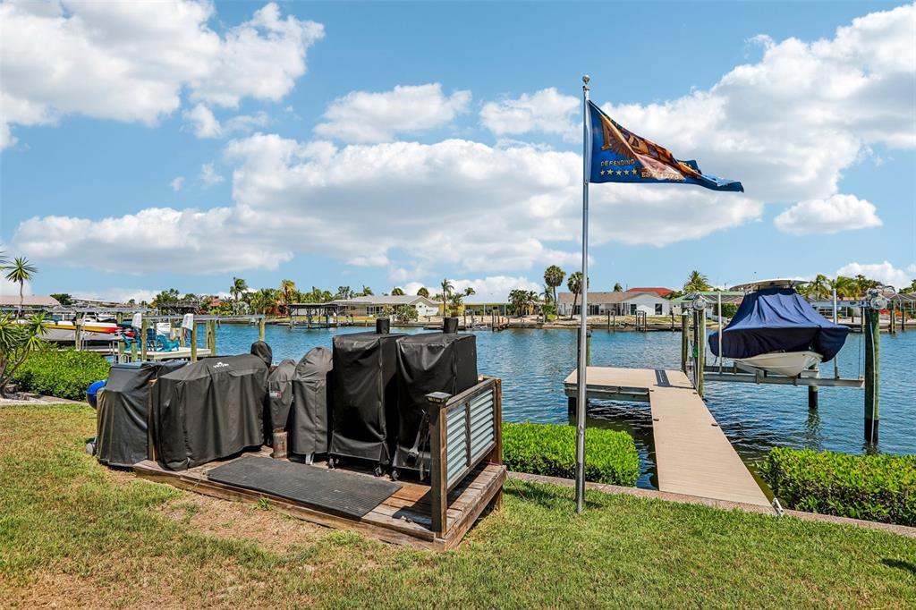 801 Flamingo Drive Apollo Beach, FL 33572 - Photo 63 of 77