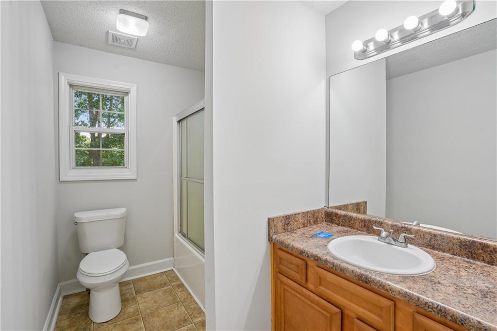 301 Madeline Way Temple, GA 30179 - Photo 9 of 29