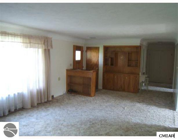 9870 East Cleveland Road Ashley, MI 48806 - Photo 4 of 4 1770479-3.JPG