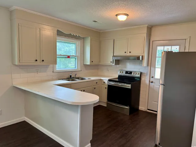 $179,000 | 109 South Maple Avenue, Andrews, SC 29510