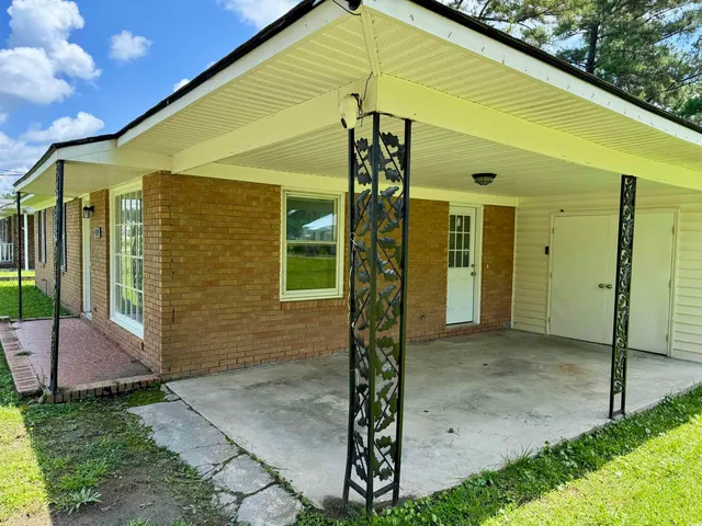 $179,000 | 109 South Maple Avenue, Andrews, SC 29510