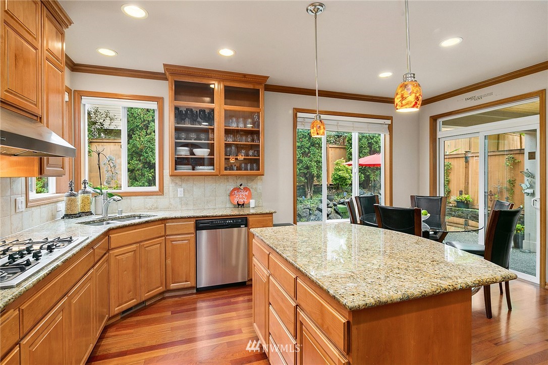 4113 215th Street Southeast Bothell, WA 98021 - Photo 8 of 29