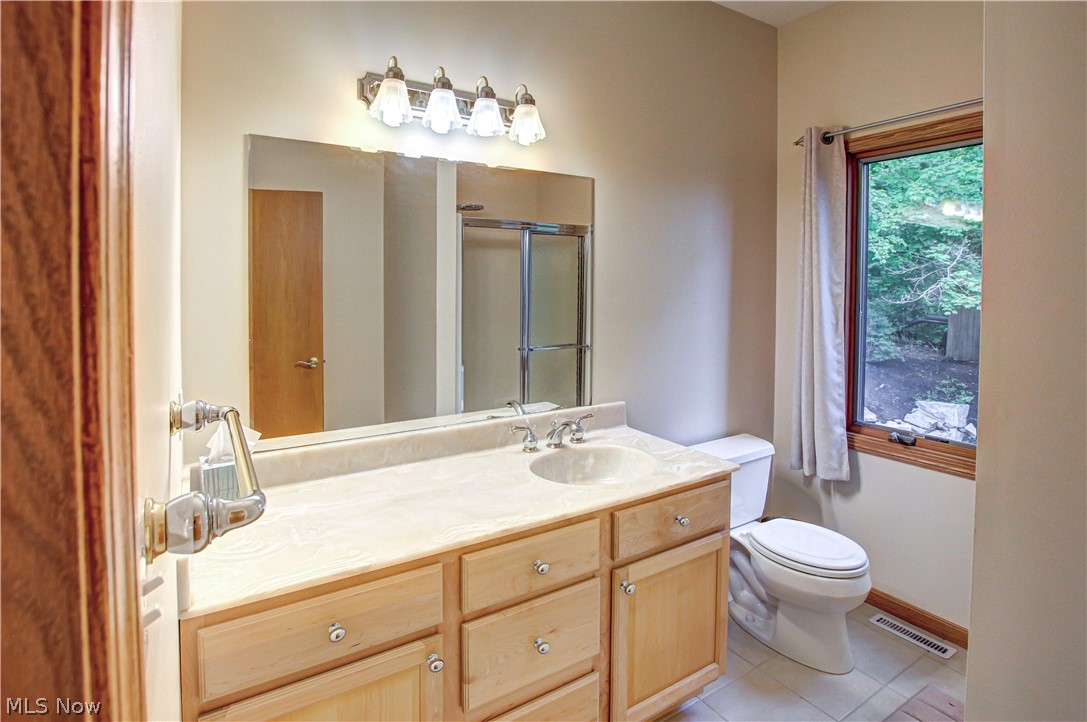 77 Carr Road Hinckley, OH 44233 - Photo 19 of 35