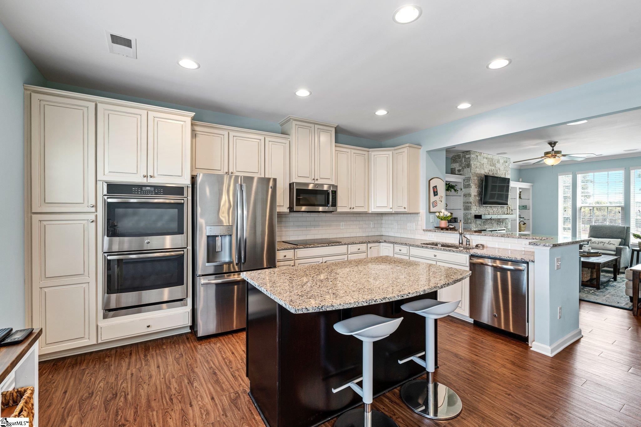 240 Rocky Slope Road Greenville, SC 29607 - Photo 9 of 31 Gallery Image 9