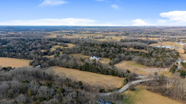 $2,169,399 | 6853 Cross Keys Road, College Grove, TN 37046