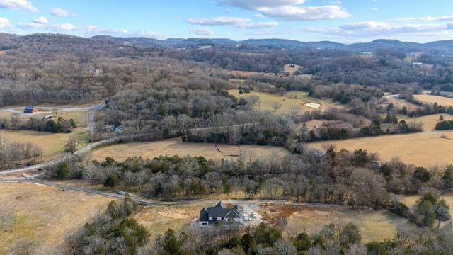 $2,169,399 | 6853 Cross Keys Road, College Grove, TN 37046