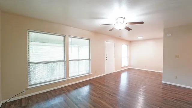 $995 | 202 East Oak Street, Unit 10, Weatherford, TX 76086
