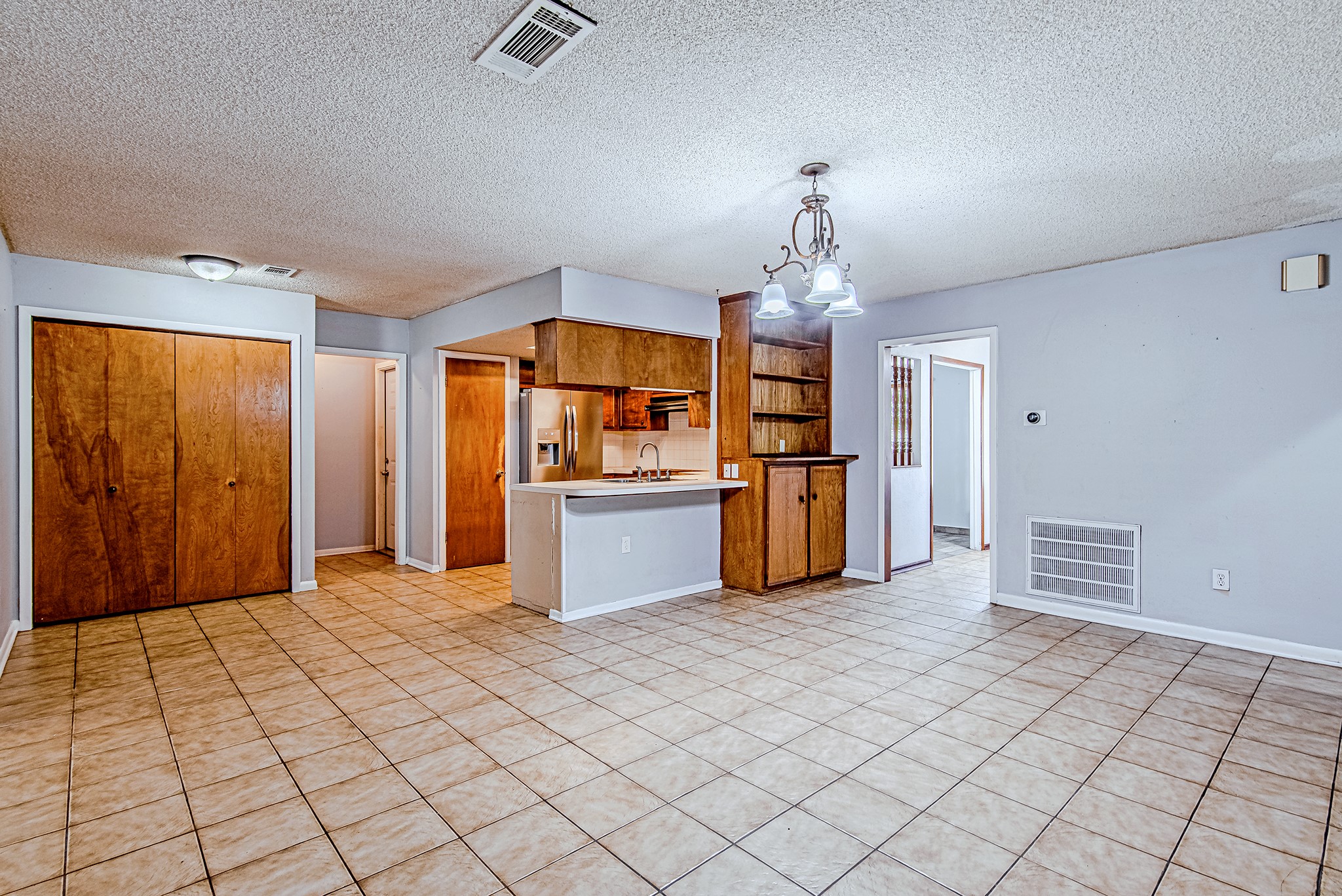 2710 Burke Road Pasadena, TX 77502 - Photo 8 of 28 Spacious dining and gathering area ideal for everyday living