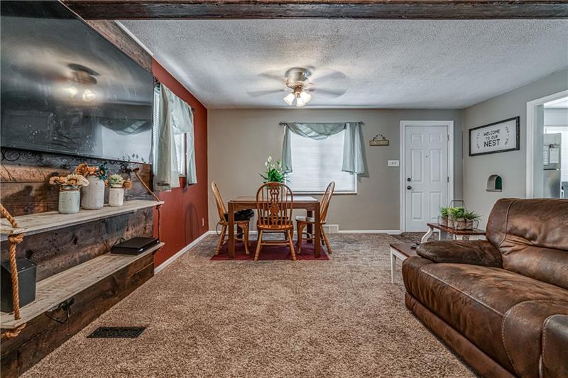 53 May Avenue McKees Rocks, PA 15136 - Photo 5 of 25