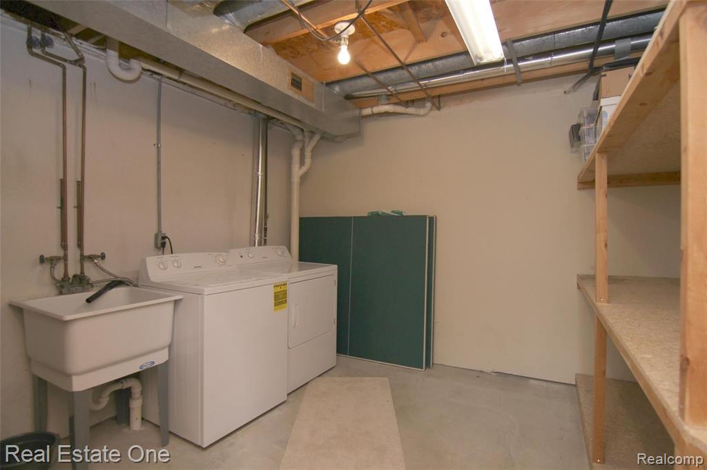 559 Harrow Court, Unit 39 Rochester Hills, MI 48307 - Photo 16 of 19