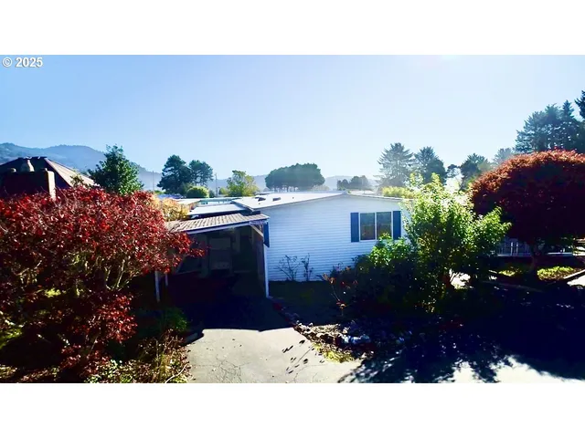 $219,000 | 15505 Oceanview Drive, Unit 47, Brookings, OR 97415