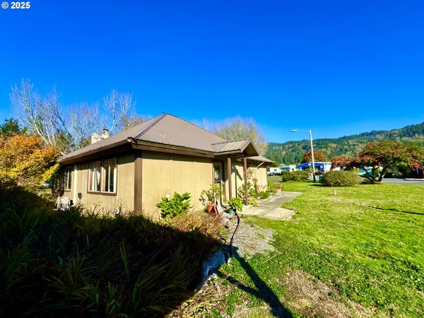 $199,000 | 15505 Oceanview Drive, Unit 47, Brookings, OR 97415