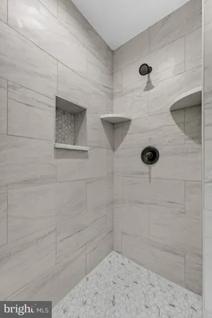 $1,247,700 | 584 South Poes Road, Amissville, VA 20106