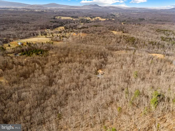 $1,247,700 | 584 South Poes Road, Amissville, VA 20106