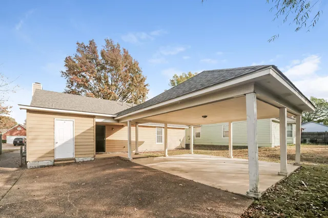 a view of a house with a outdoor space