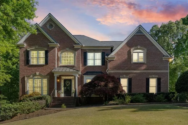 $820,000 | 915 River Mist Drive, Suwanee, GA 30024