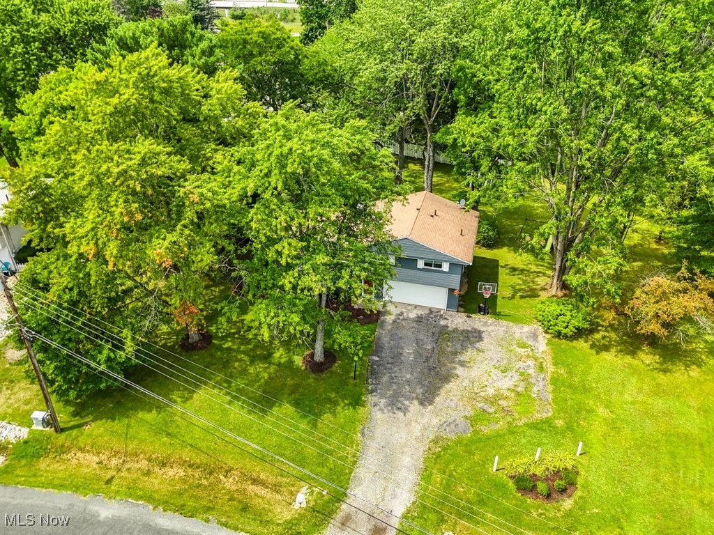 120 North Oakmont Road Northfield, OH 44067 - Photo 9 of 30