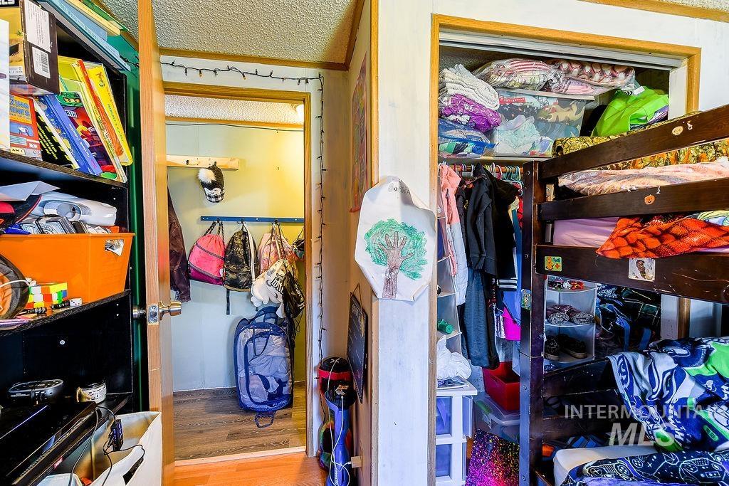 609 North Almon Street, Unit 3022 Moscow, ID 83843 - Photo 24 of 26 Walk in closet featuring light wood finished floors