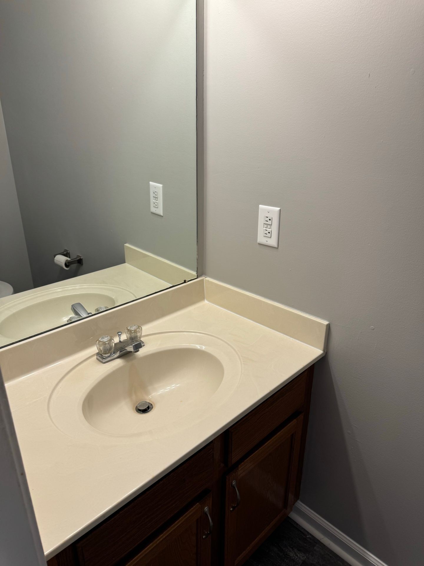 2453 Wilson Road, Unit 4 Clarksville, TN 37043 - Photo 8 of 20 a bathroom with a sink and a mirror