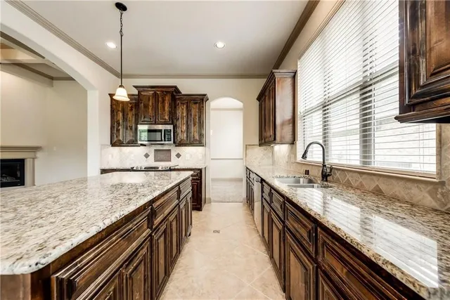 $2,595 | 1589 Trowbridge Circle, Rockwall, TX 75032
