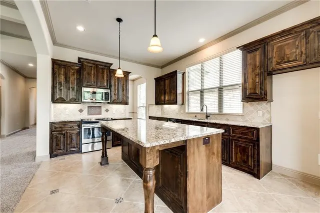 $2,595 | 1589 Trowbridge Circle, Rockwall, TX 75032