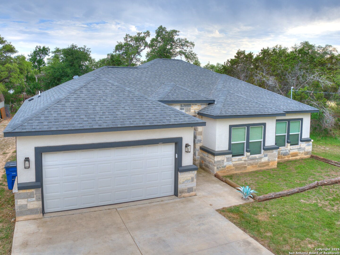 656 Fawn Drive Spring Branch, TX 78070 - Photo 3 of 42