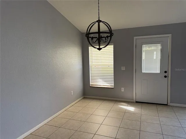 a view of empty room with window