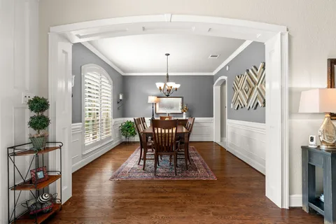 $900,000 | 23 Mariscal Place, The Woodlands, TX 77389