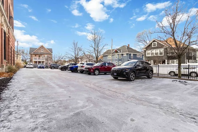 $3,100 | 72 Ashland Street, Unit 407, Malden, MA 02148