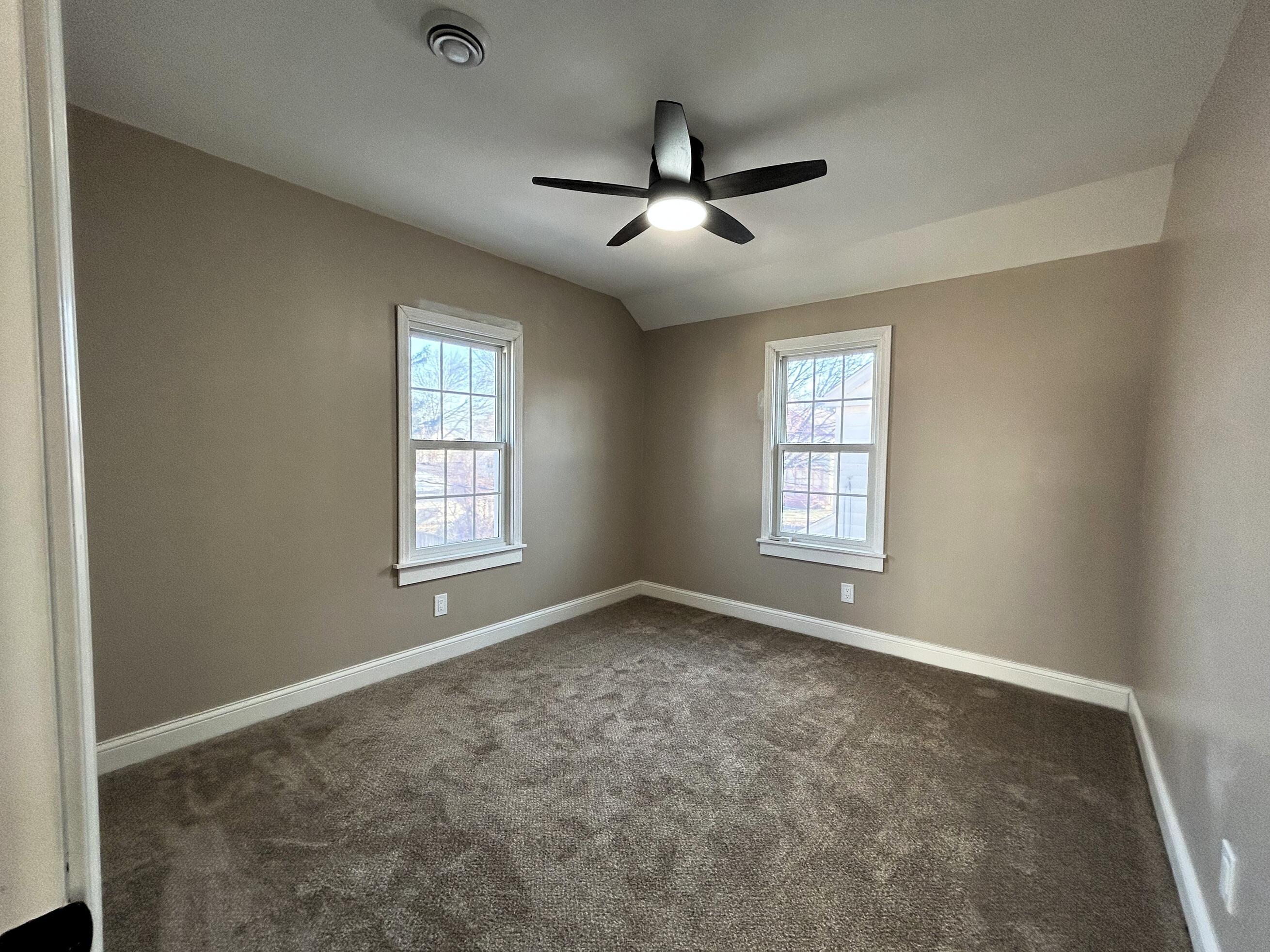 4444 North 26th Street Milwaukee, WI 53209 - Photo 7 of 14 Bed 1 1