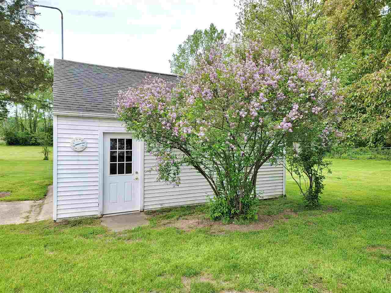 4824 Baker Road Bridgeport, MI 48722 - Photo 41 of 44