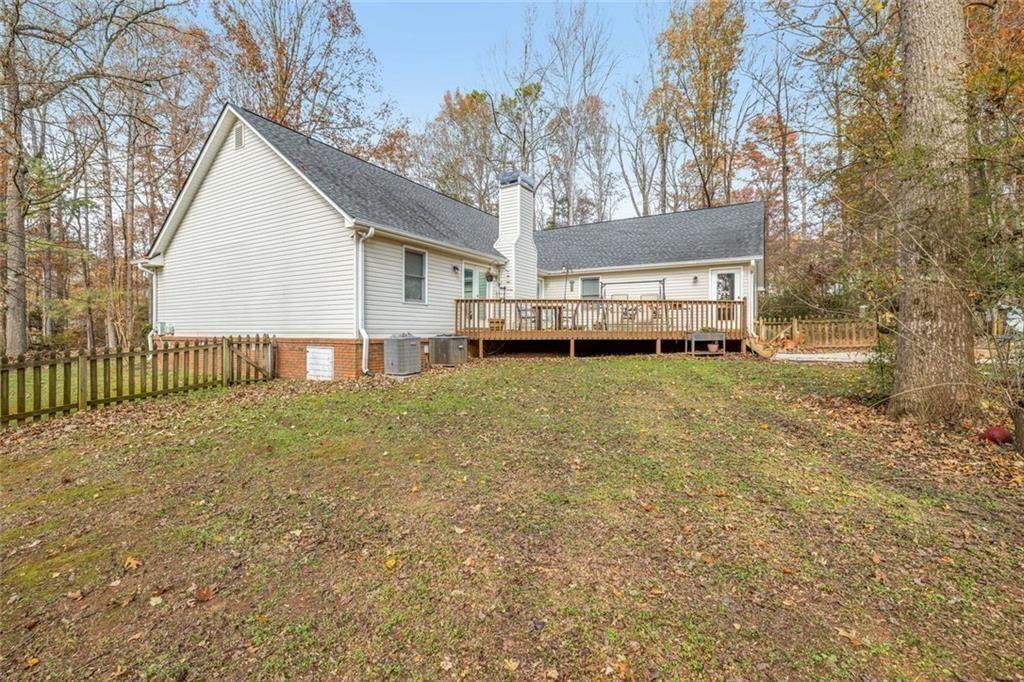 4609 Hunters Court Gainesville, GA 30507 - Photo 36 of 46 a house view with a garden space