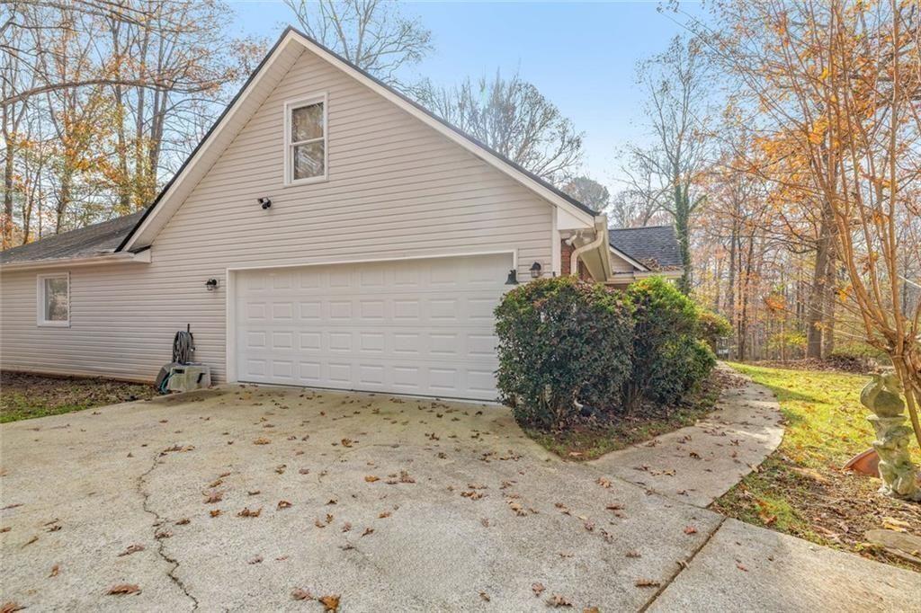 4609 Hunters Court Gainesville, GA 30507 - Photo 5 of 46