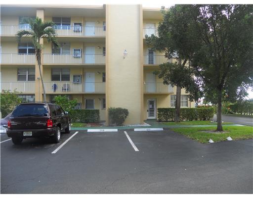 9949 Sandalfoot Boulevard, Unit 519 Boca Raton, FL 33428 - Photo 1 of 6 Primary Photo