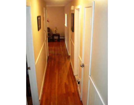 77 Gates Lane Worcester, MA 01603 - Photo 10 of 24 Gallery Image 10