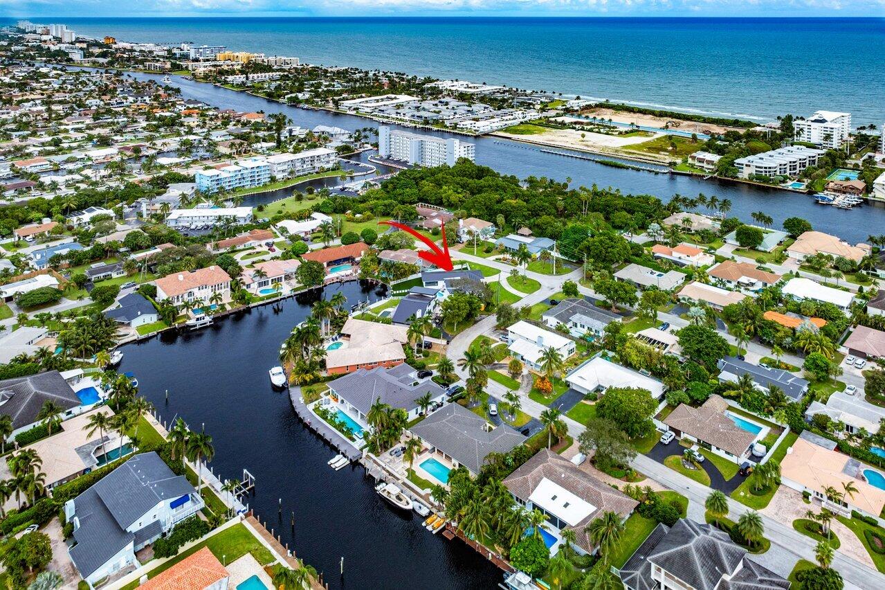 5201 Northeast 30th Terrace Lighthouse Point, FL 33064 - Photo 44 of 49 48