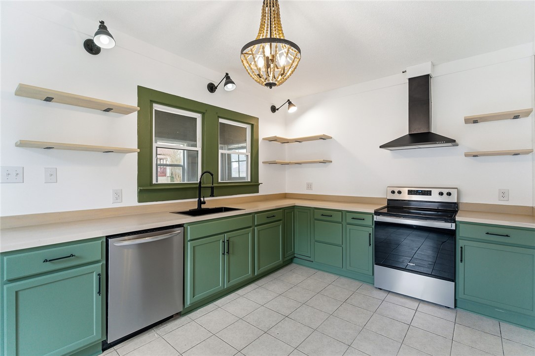 404 South Gossett Street Anderson, SC 29624 - Photo 15 of 50 Dream kitchen made for cooking!