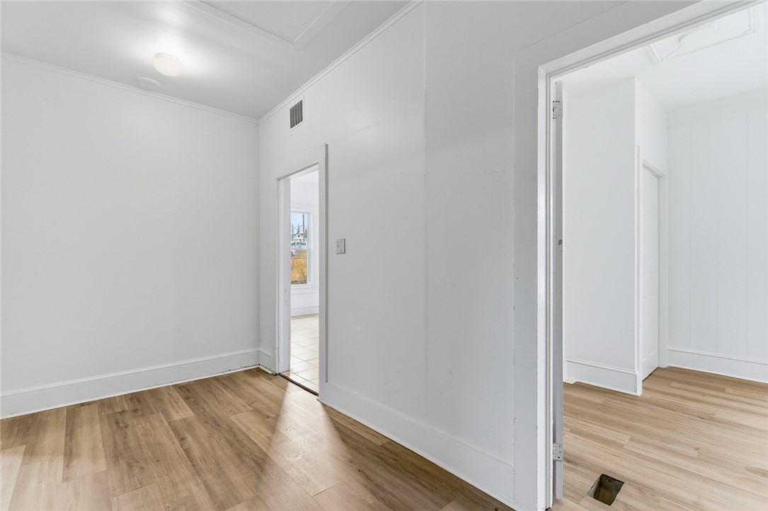 404 South Gossett Street Anderson, SC 29624 - Photo 35 of 50 Spacious hallway that could be an additional living space