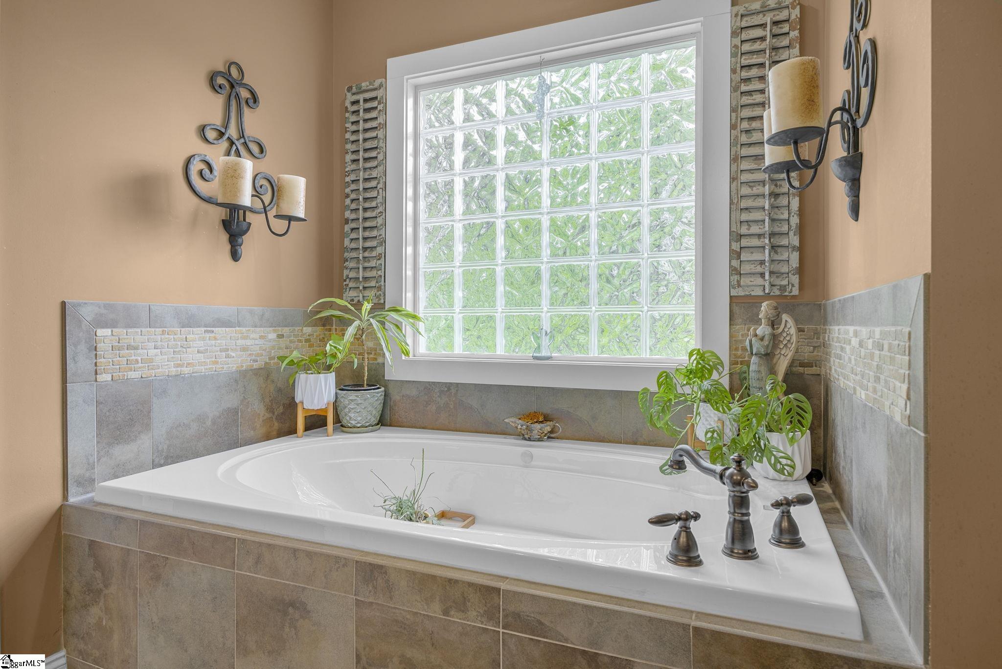 404 Netherland Lane Simpsonville, SC 29681 - Photo 18 of 50