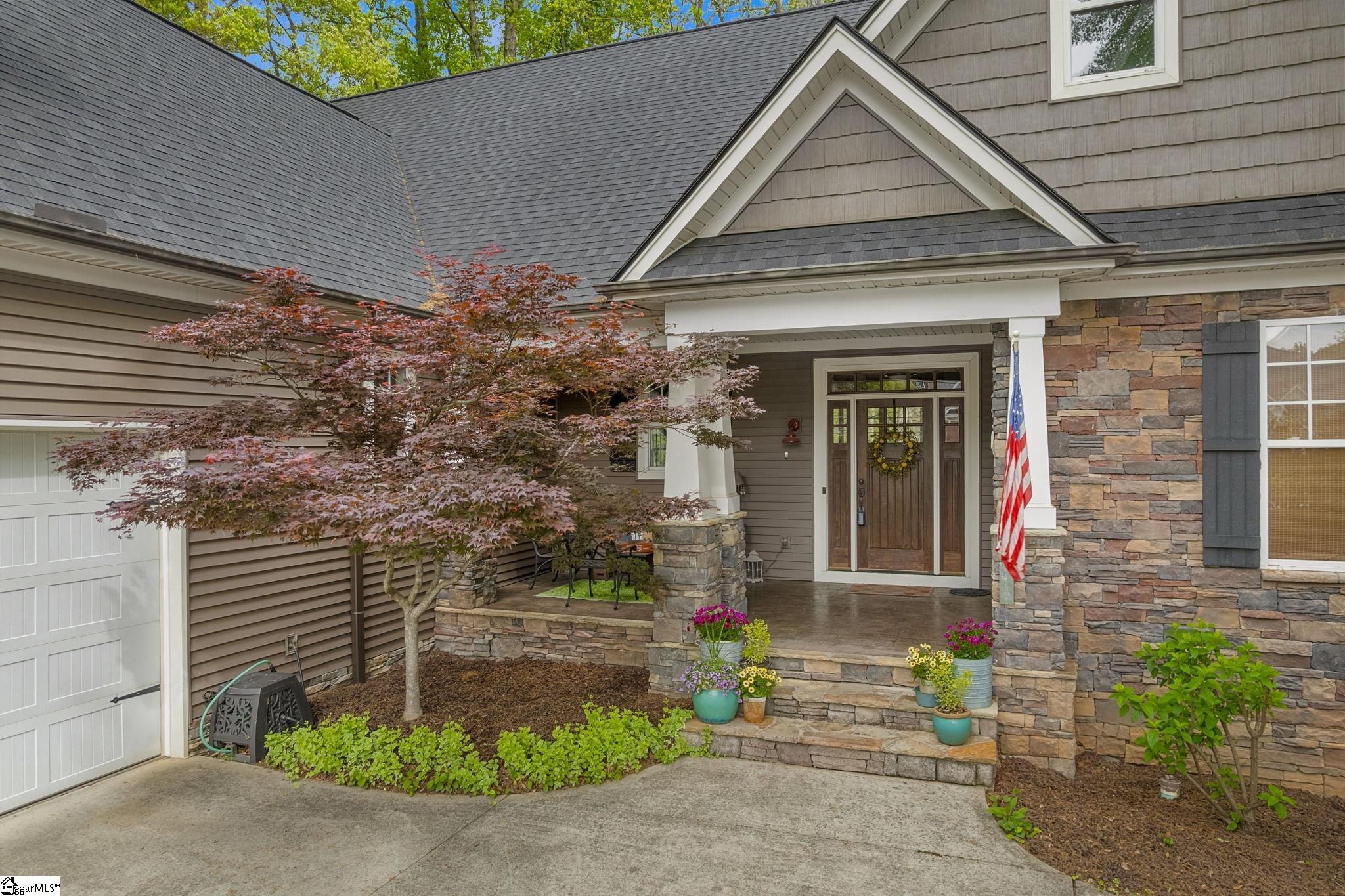 404 Netherland Lane Simpsonville, SC 29681 - Photo 2 of 50