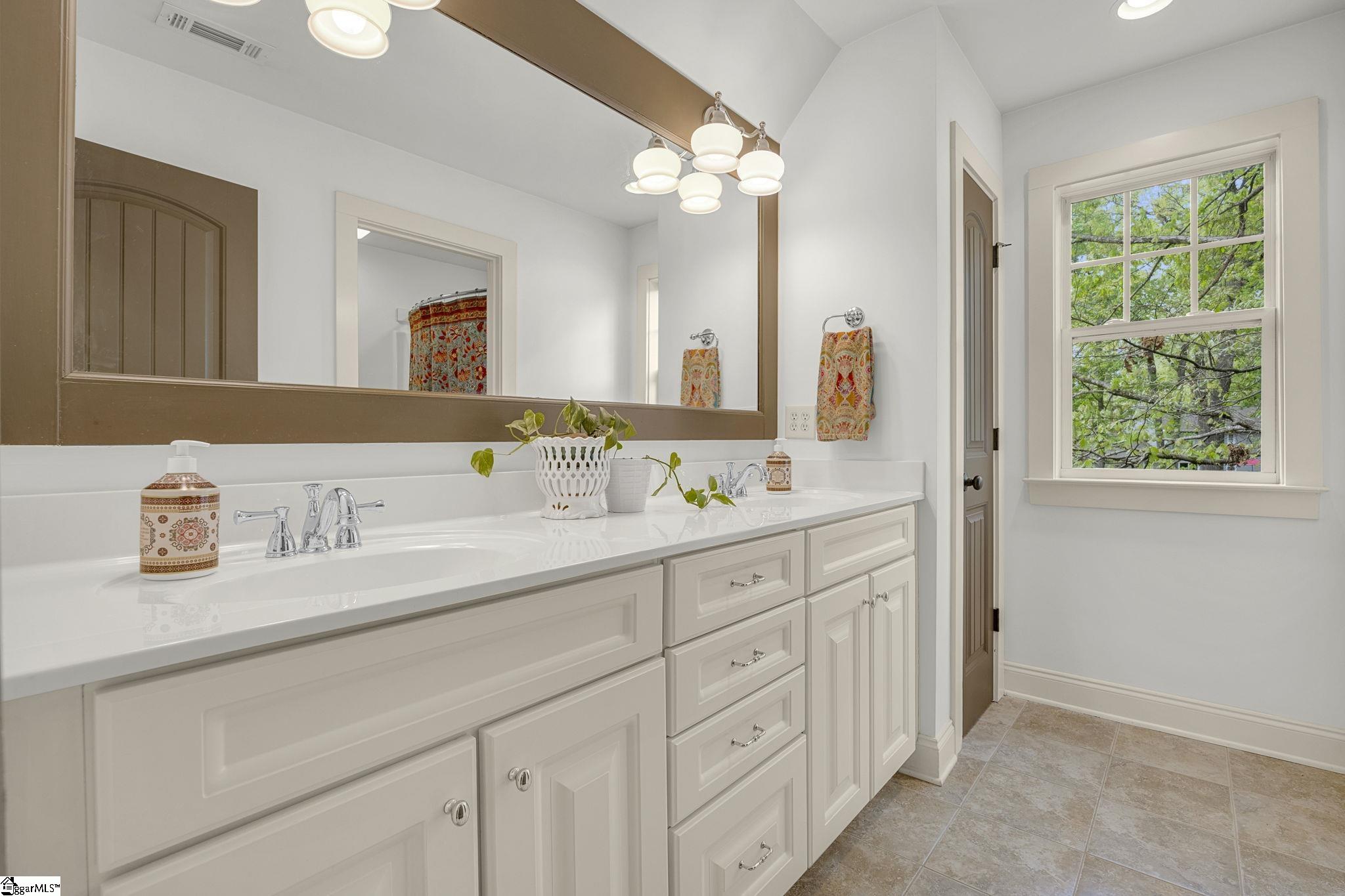 404 Netherland Lane Simpsonville, SC 29681 - Photo 29 of 50